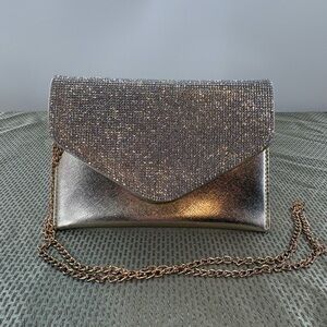 Starlet Hollywood Rhinestone Envelope Clutch Bag – Gold Metallic Chain Strap
